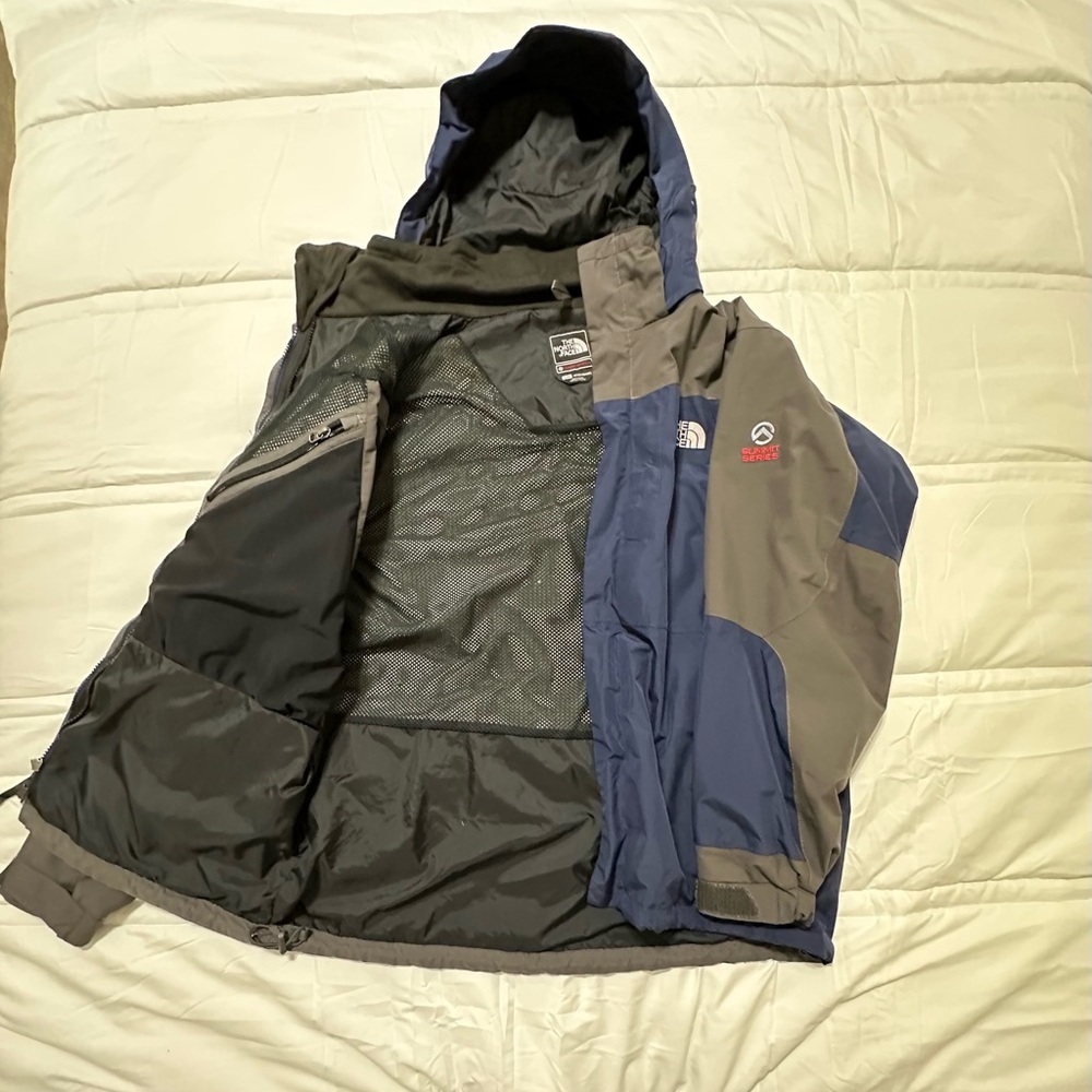 The North Face Men's Navy and Charcoal Performance Jacket - Picture 3 of 4